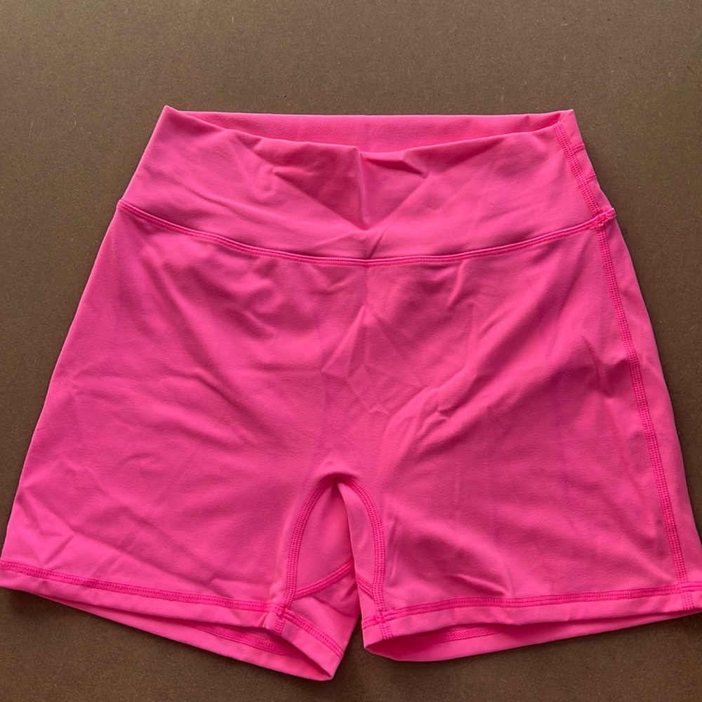 BuffBunny Legacy 4” Short - Peace Pink